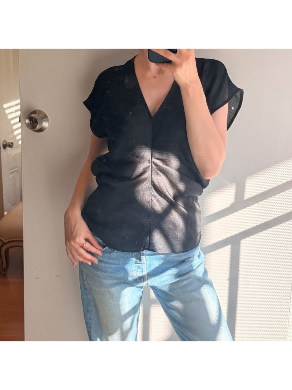 Banana Republic elegant black blouse short sleeve S XS